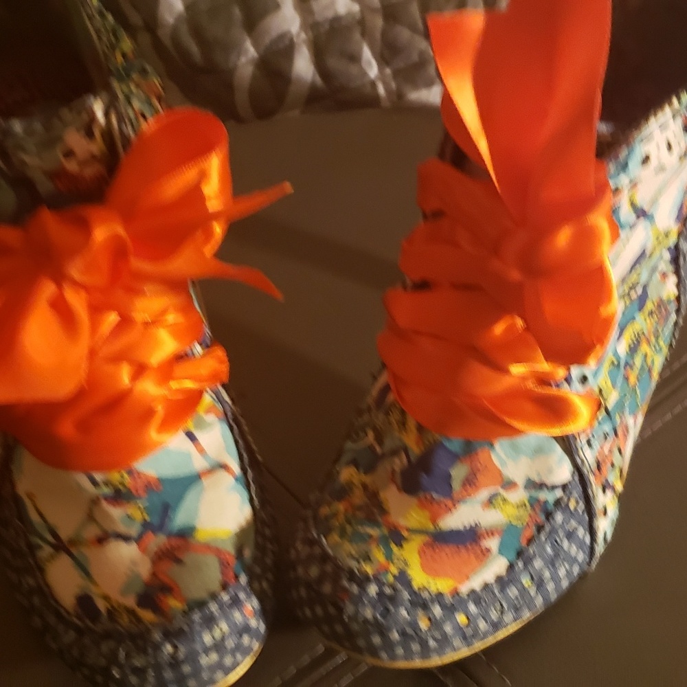 Booties w/a Bow